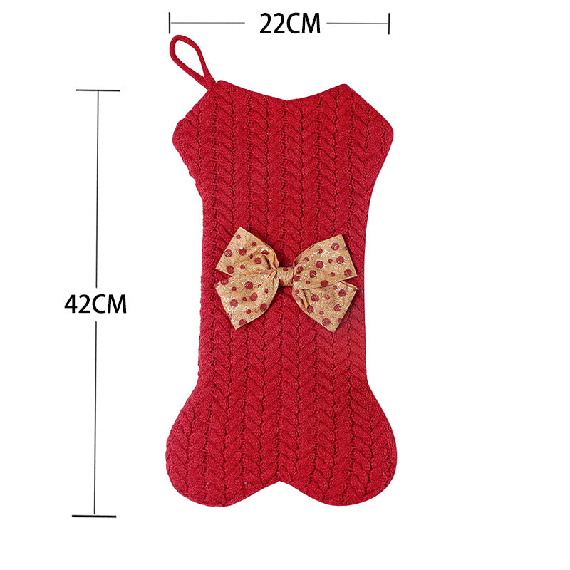 A beautifully crafted Christmas Decorations Knitting Wool Hanging Gift Bag made from non-woven wool, featuring a festive design perfect for holiday gifting.