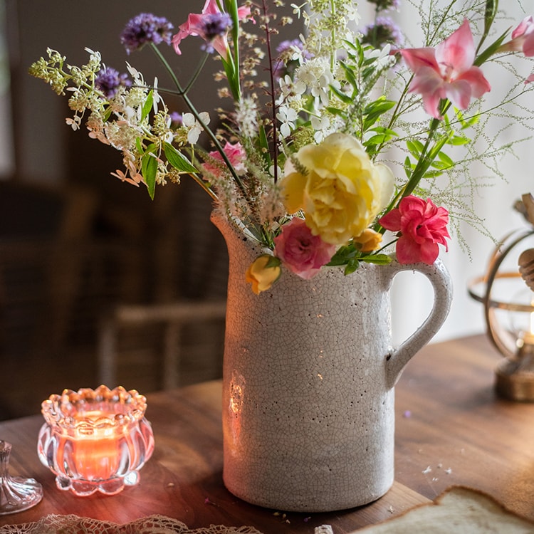 Handmade Country Style Crackle Glaze Ceramic Vase Jar in white and light gray, showcasing a rustic charm with a unique crackle finish.