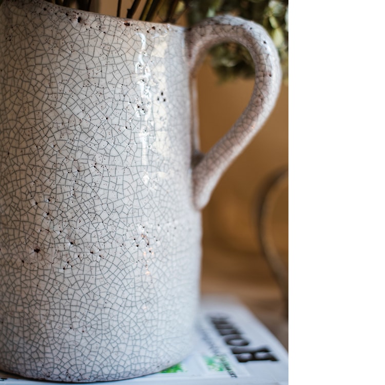 Handmade Country Style Crackle Glaze Ceramic Vase Jar in white and light gray, showcasing a rustic charm with a unique crackle finish.