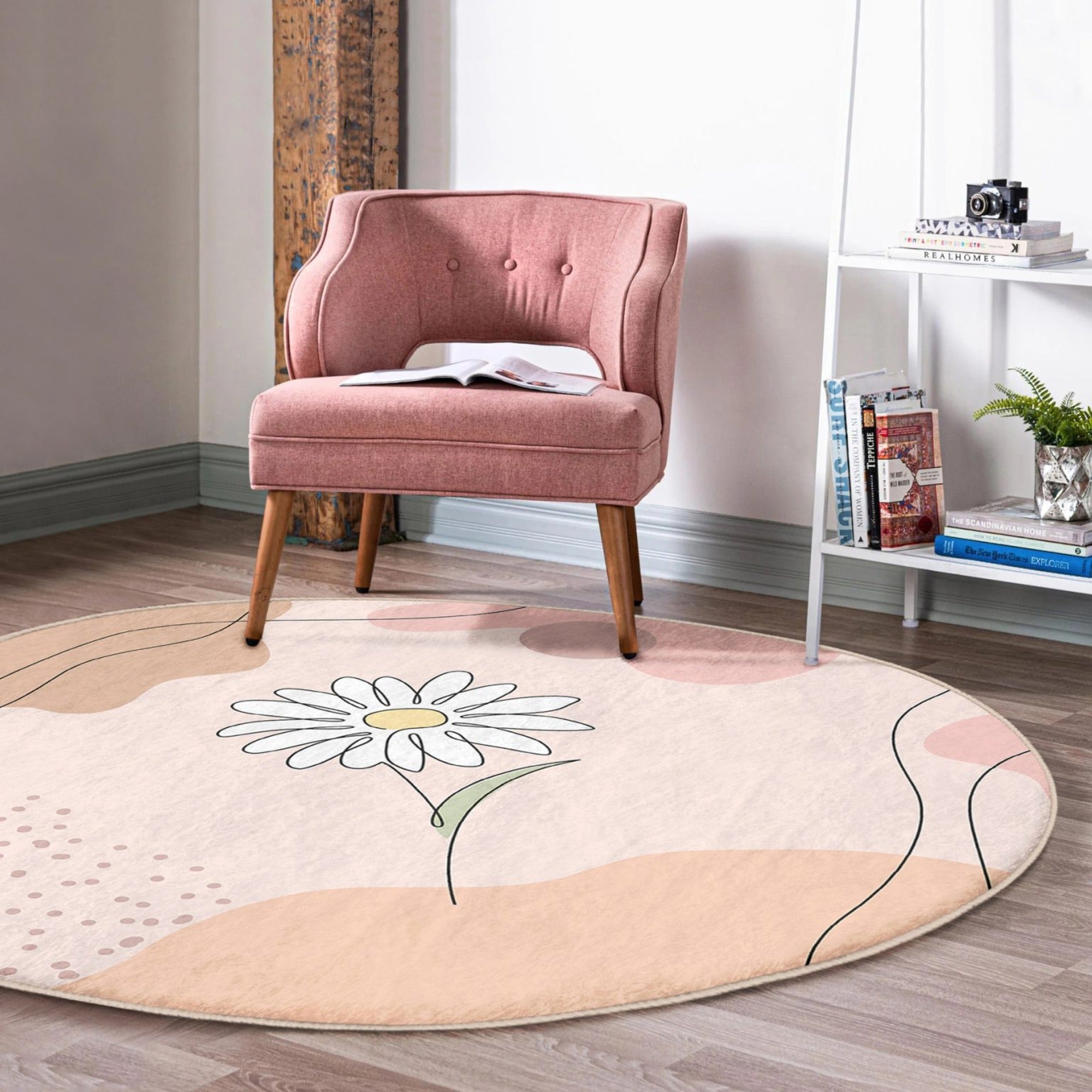 Daisy Round Rug featuring a vibrant daisy pattern, soft velvet fabric, and non-slip backing, ideal for home decor.