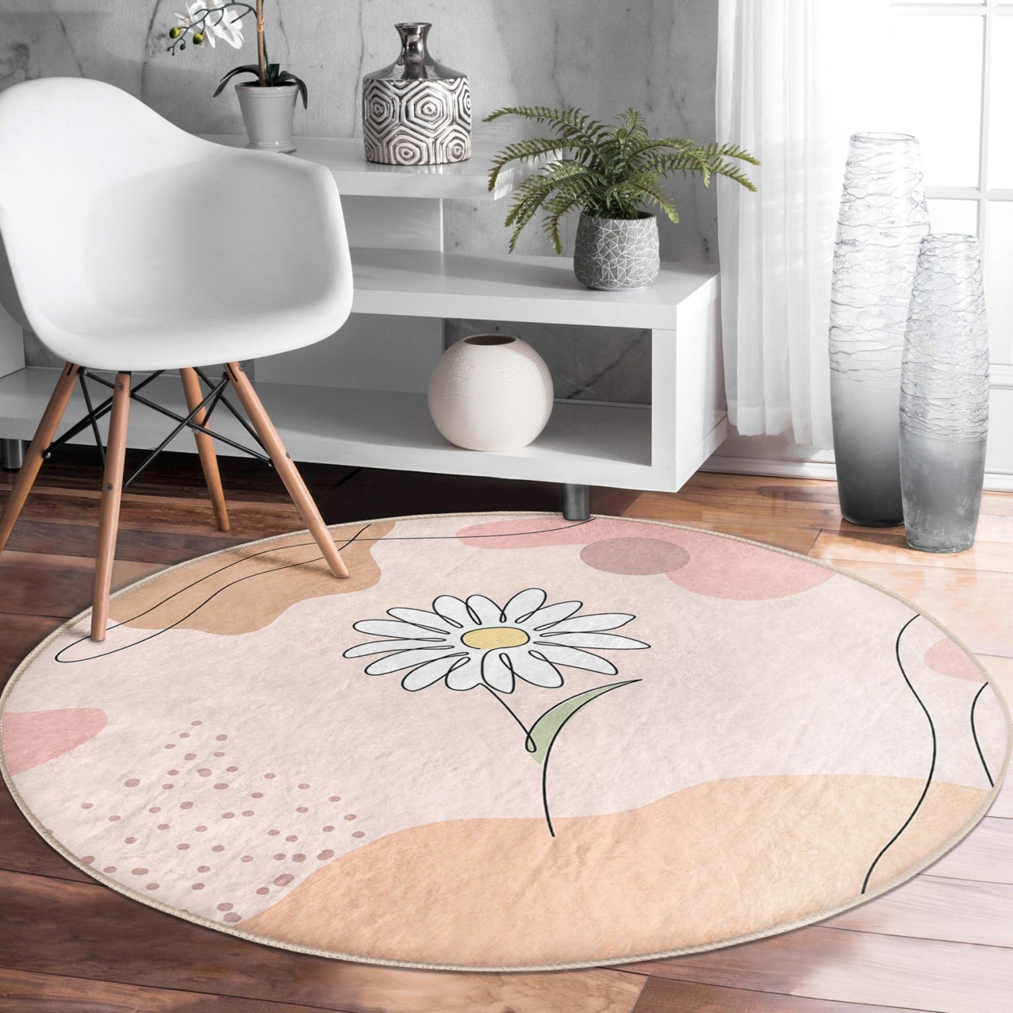 Daisy Round Rug featuring a vibrant daisy pattern, soft velvet fabric, and non-slip backing, ideal for home decor.