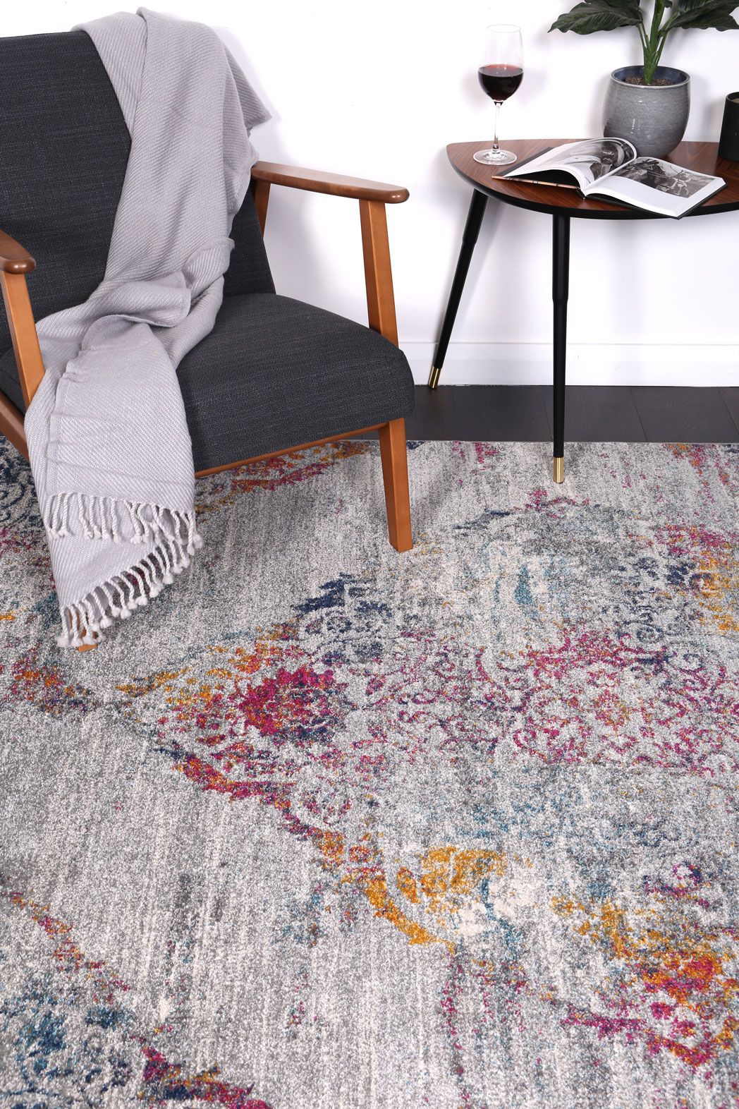 Delicate Multi Grey Oriental Rug measuring 160x230 cm with a chic medallion pattern and distressed design, perfect for modern and vintage decor.