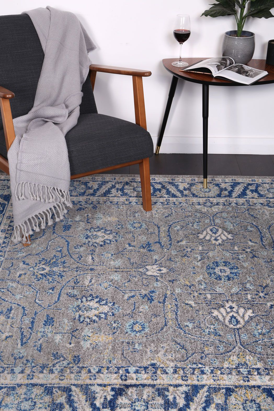 Delicate Navy Blue Oriental Rug with chic medallion pattern, measuring 160x230 cm, showcasing a distressed vintage design.