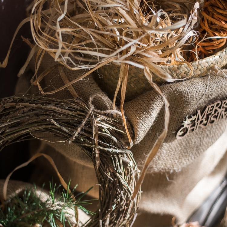 Handmade Fall Natural Rattan and Willow Wreath, featuring earthy tones and unique textures, perfect for Christmas decoration.