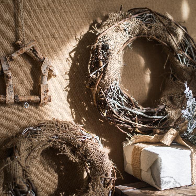 Handmade Fall Natural Rattan and Willow Wreath, featuring earthy tones and unique textures, perfect for Christmas decoration.