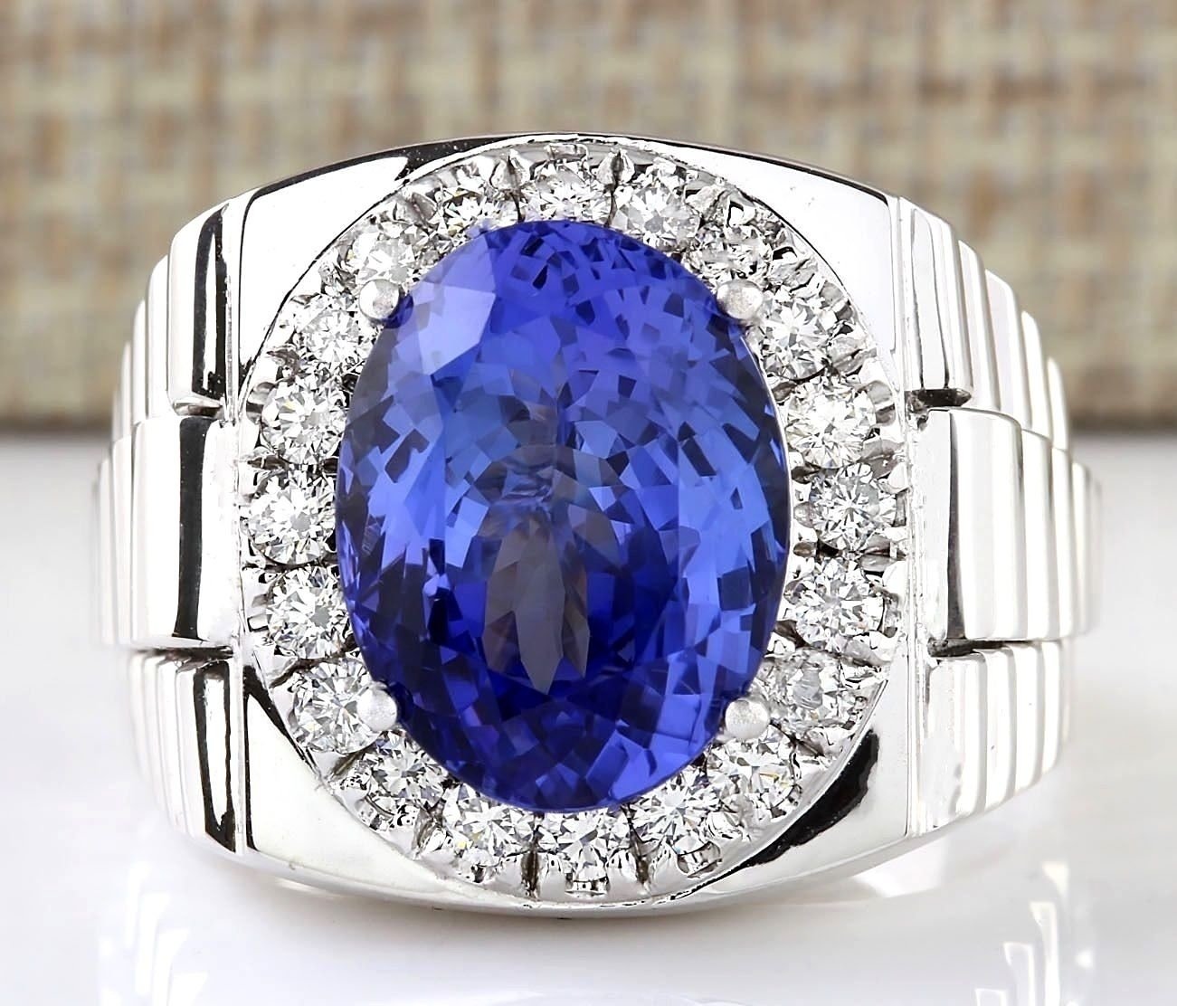 Fashion Men Tanzanite 925 Sterling Silver Ring featuring a vibrant blue tanzanite stone set in elegant sterling silver.