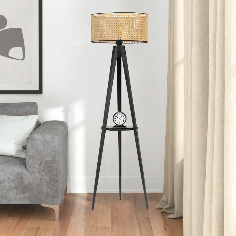 Floor lamp ANIKE in black and natural wood finish, featuring a fabric shade and a built-in shelf, standing 155 cm tall.