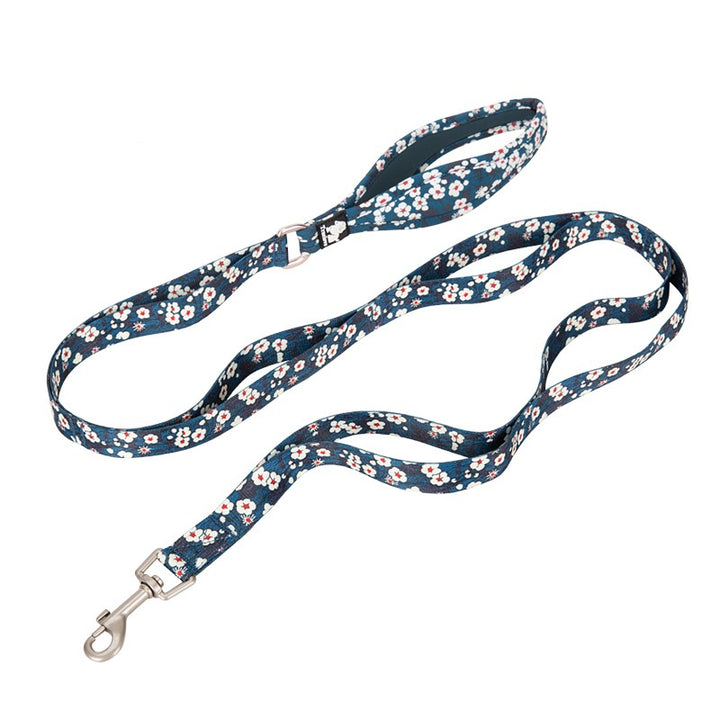 Floral Multi Handle Saxony Blue - L with soft neoprene handle and zinc alloy snap hook, featuring a vibrant floral design.