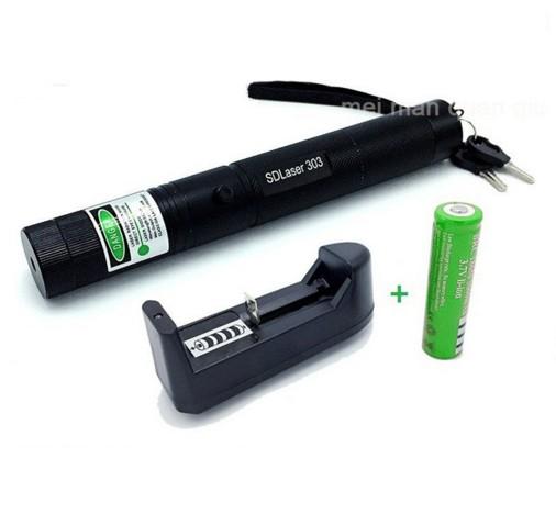 SD 303 Long Distance Green Laser Pointer with adjustable focus and sleek black design.