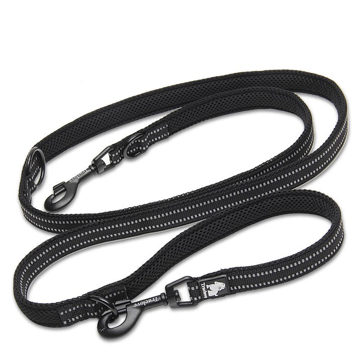 Function Leash Black M, a versatile dog lead with soft padding and reflective features, suitable for various training and walking needs.