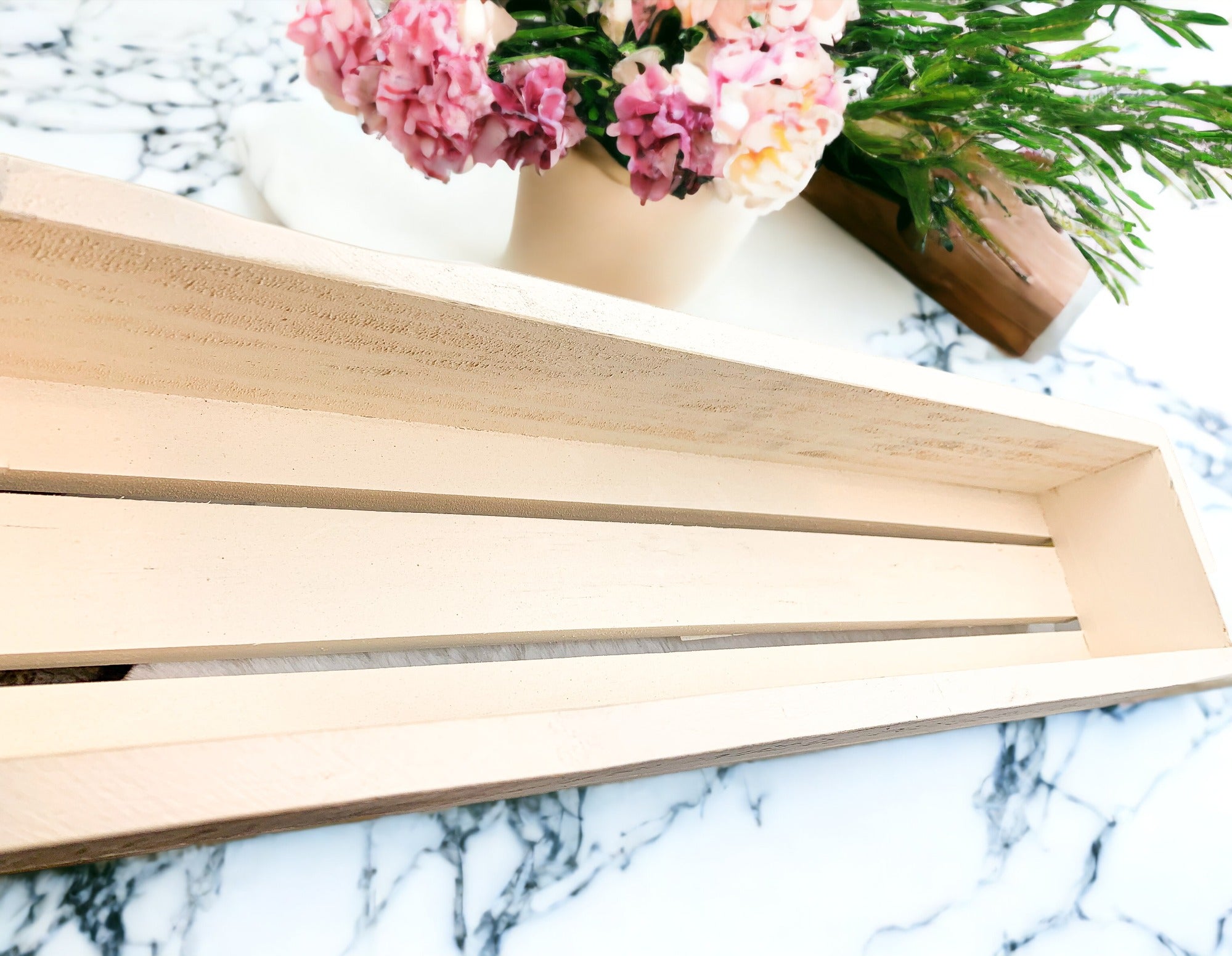 Handmade Gather Tray with the inscription 'Gather Here With Grateful Hearts', featuring round peg feet for elevation.