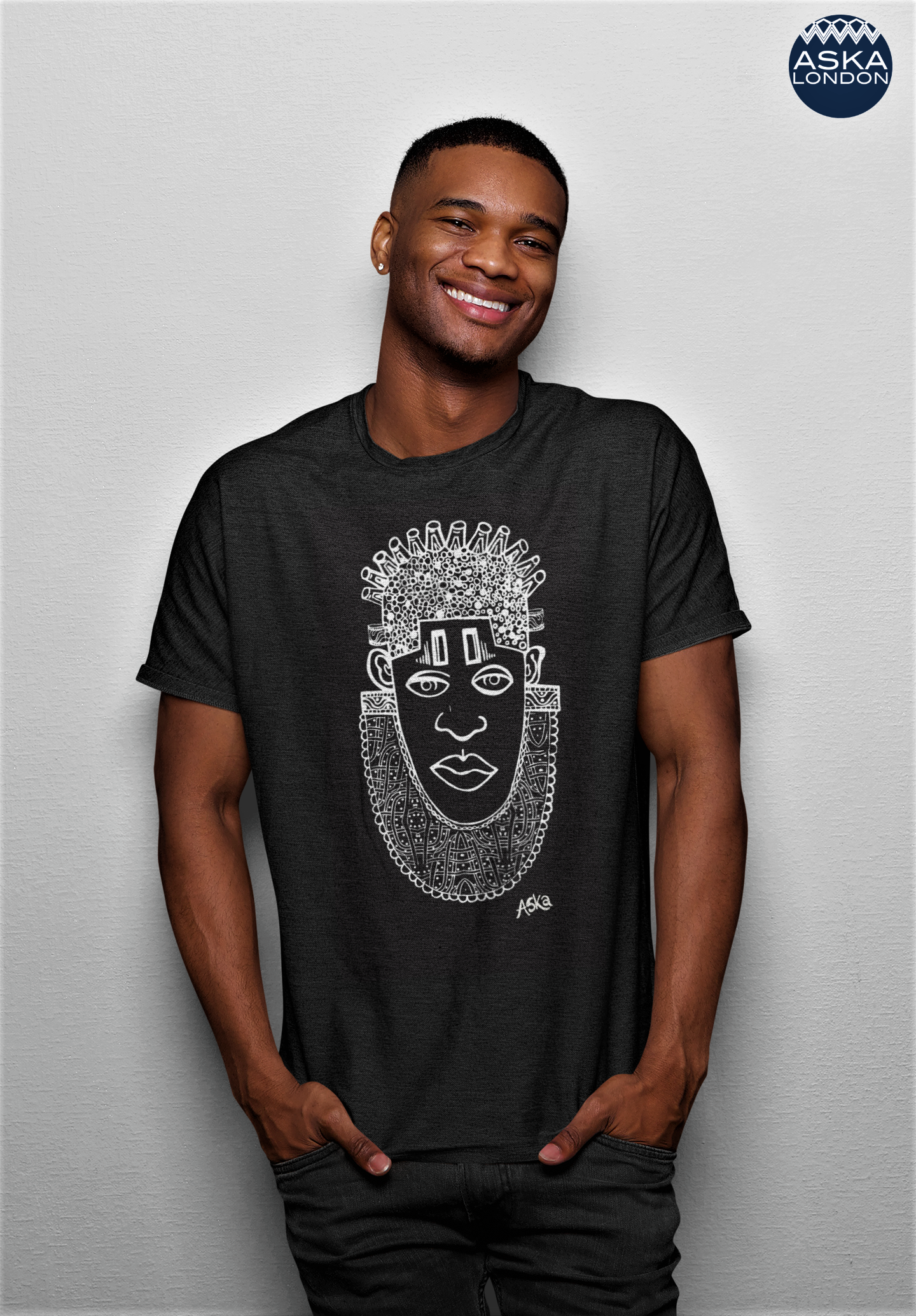 IDIA Art Earth Positive Tee featuring Queen IDIA design in white on black, made from 100% organic cotton.