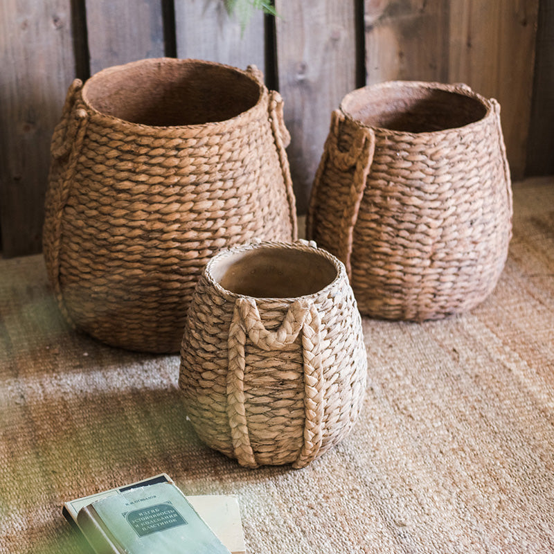 Large Rope Basket Cement Planter with realistic braided rope texture, perfect for indoor and outdoor plants.