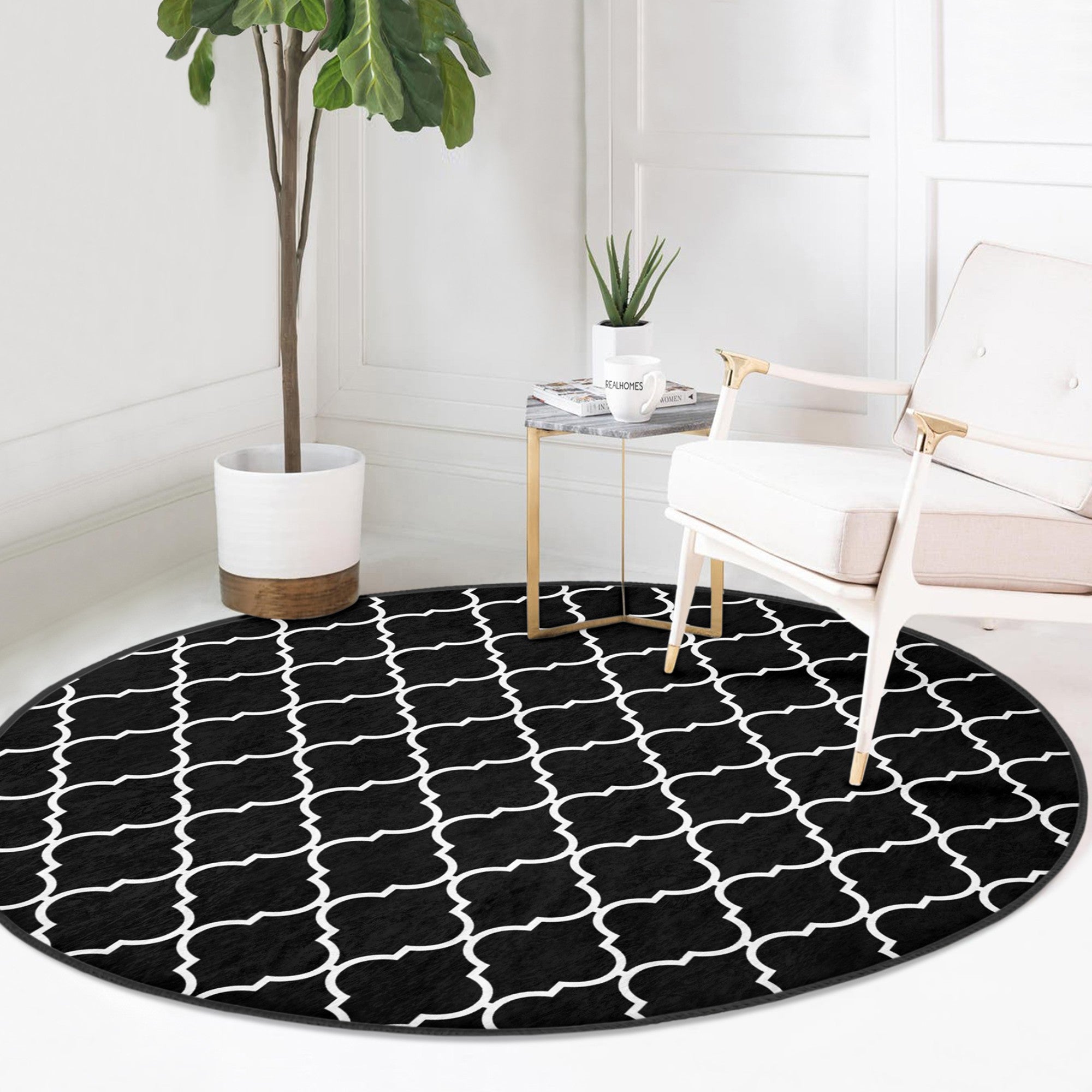 Luxury round rug in black and white design, showcasing a modern and elegant pattern, perfect for living room decor.