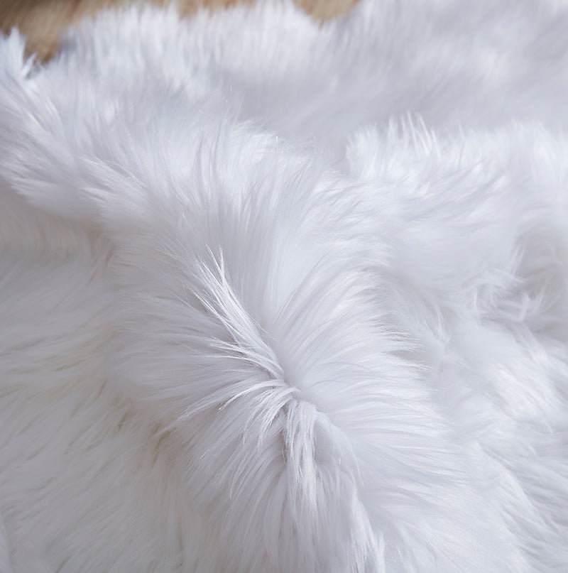 Luxury White Faux Fur Decorative Rug, hand tufted, soft acrylic material, 28" x 39" size, perfect for stylish home decor.