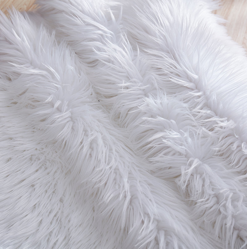 Luxury White Faux Fur Decorative Rug, hand tufted, soft acrylic material, 28" x 39" size, perfect for stylish home decor.