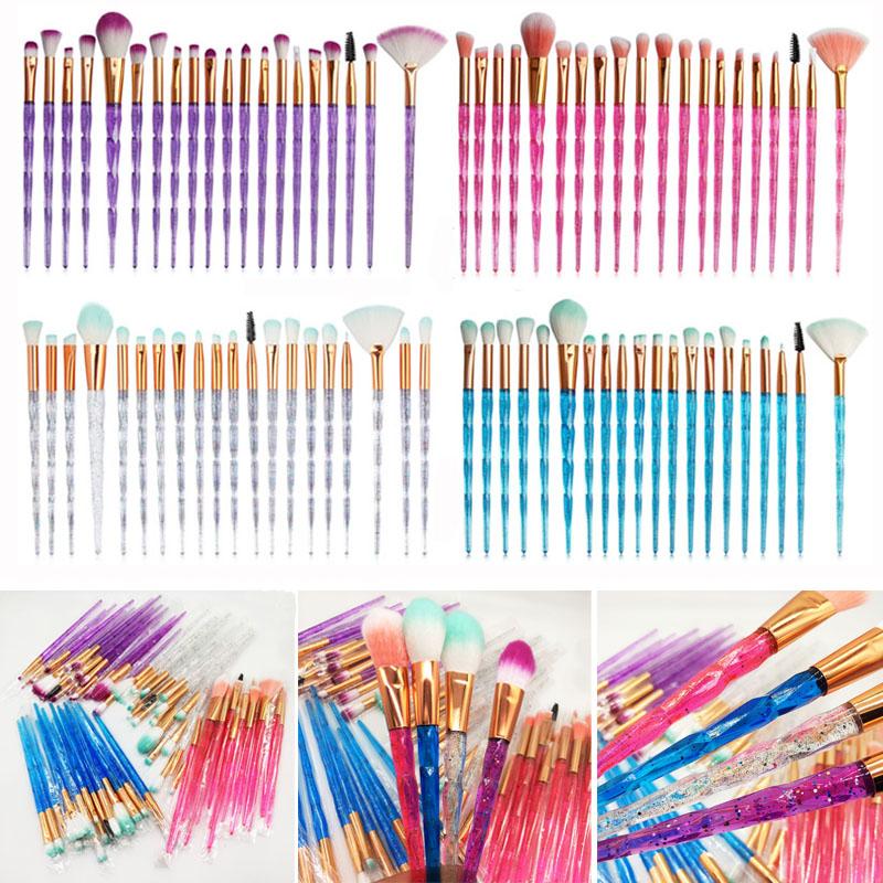 20pcs Makeup Brush Set featuring various brushes for foundation, blending, and eye makeup application, made with synthetic hair and plastic handles.