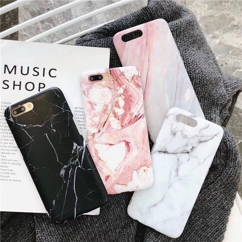 Stylish marble case for iPhone 11, X, XS, XR, and XS MAX, showcasing its elegant design and durable TPU material.