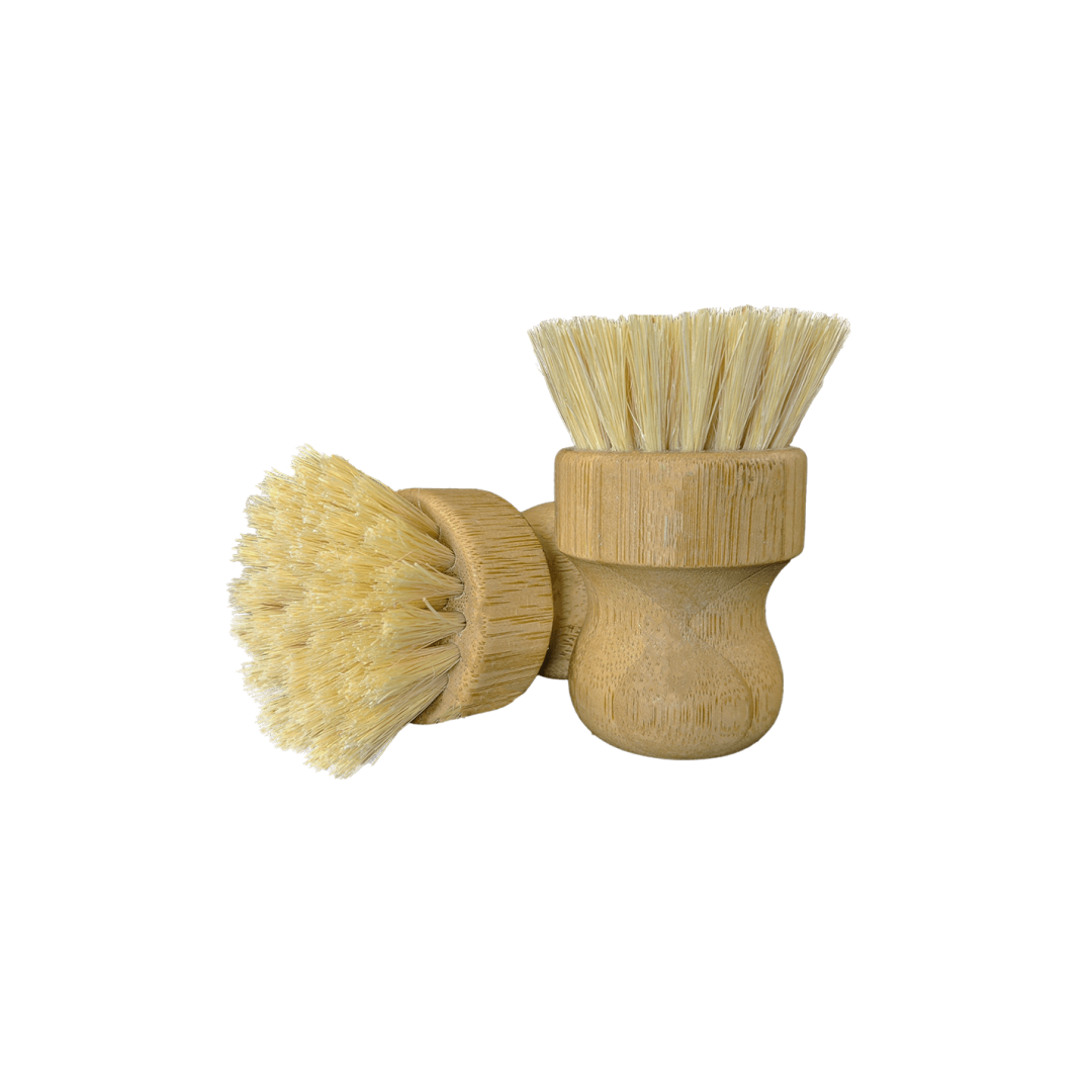 Natural Sisal Vegetables and Fruits Scrubber with bamboo handle and sisal bristles, ideal for eco-friendly cleaning.