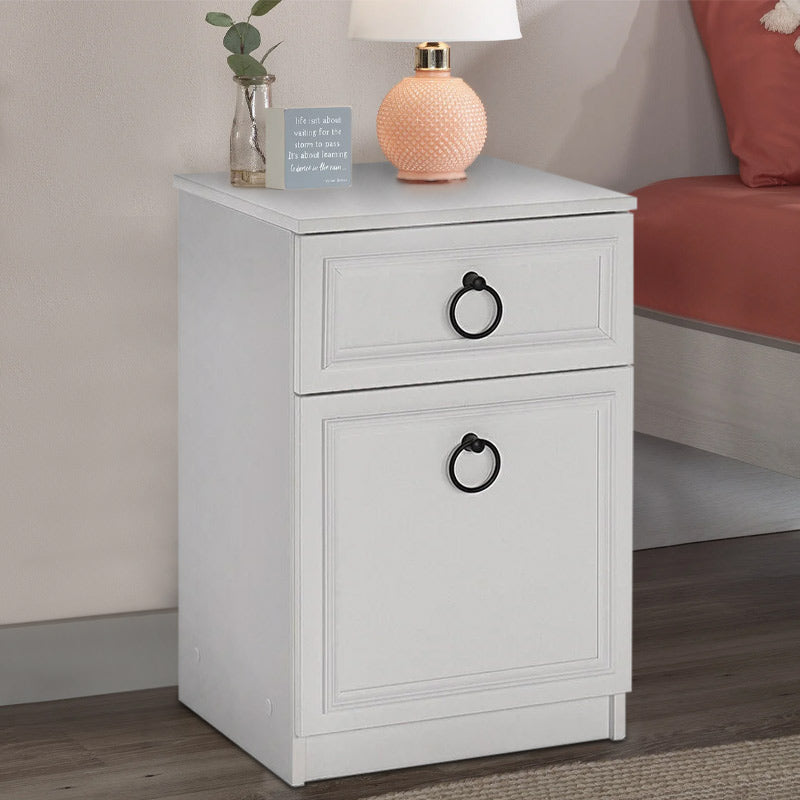 Set of two MATILDA white nightstands, each measuring 40x38x63cm, featuring a sleek design and a single drawer.