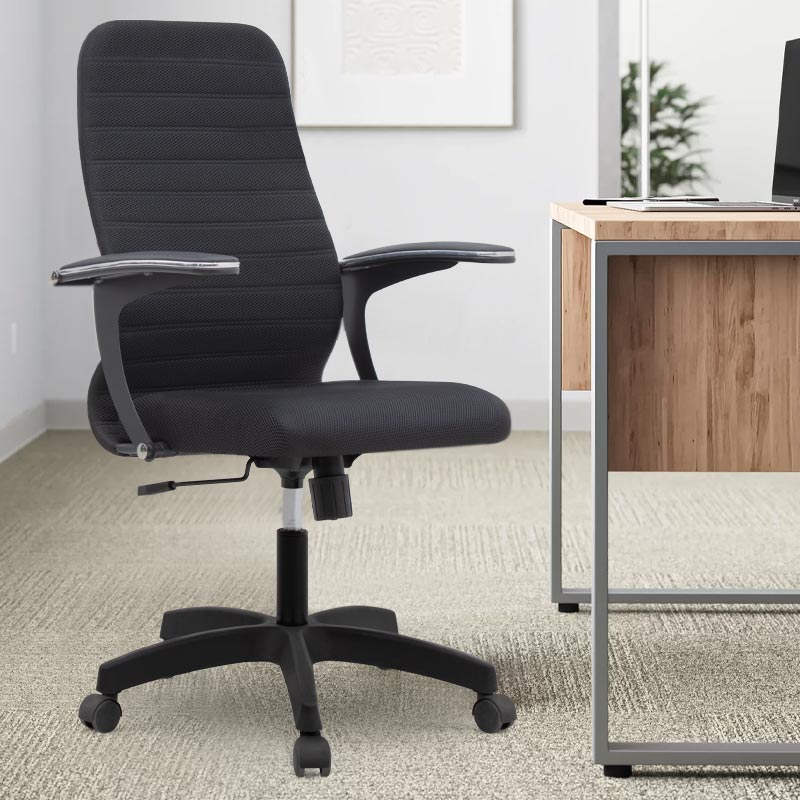 Office Chair TORINO in black with ergonomic design, chrome frame, and soft leather armrests, ideal for home and professional use.