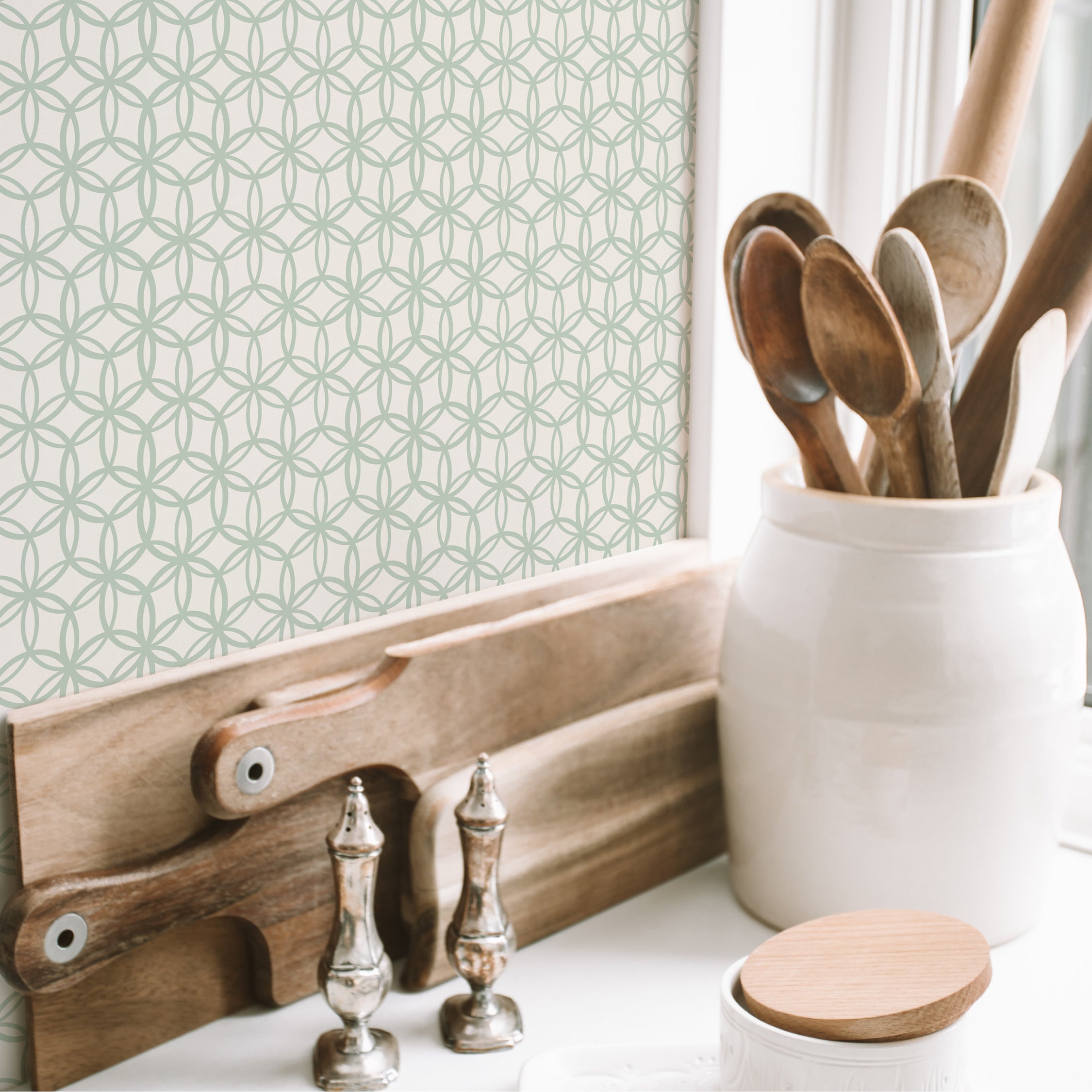 Ogee Lattice (Cream) Wallpaper featuring a modern ogee pattern in a soft cream color, ideal for stylish home decor.