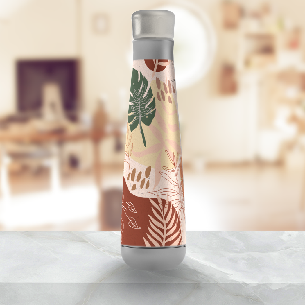 A stylish pink terracotta stainless steel water bottle with a screw-on lid, showcasing its sleek design and vacuum insulation features.