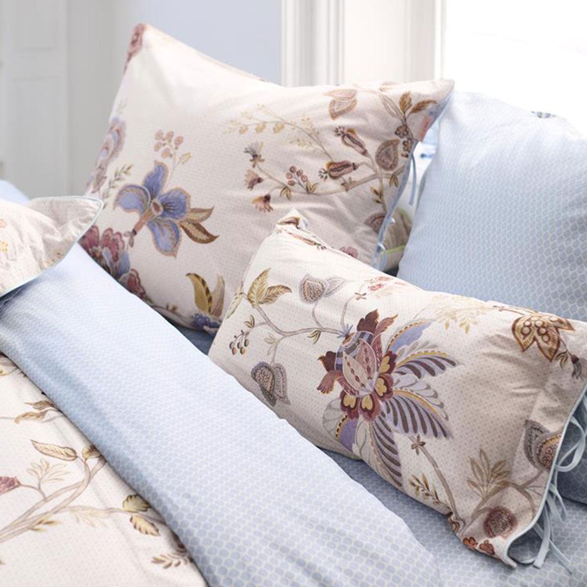 PIP Studio Cece Fiore White Cotton Quilt Cover Set featuring large floral illustrations and a luxurious design with Oxford border and colored piping.