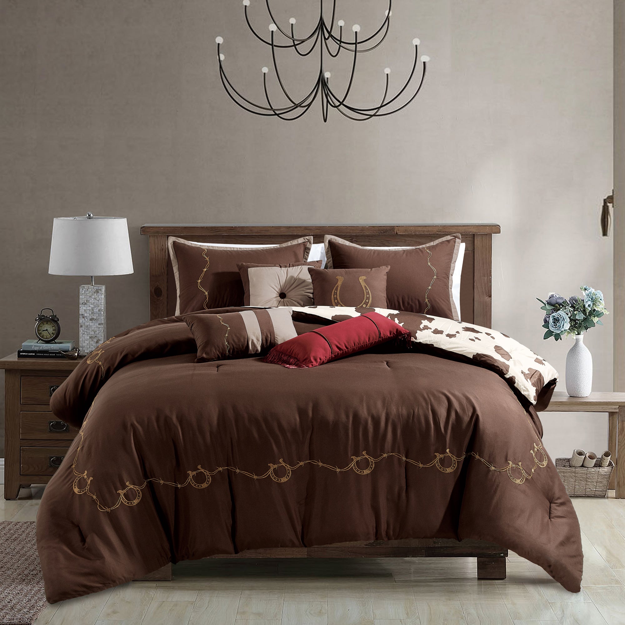 Reversible Cowhide Lovers Brown Horseshoe Comforter Set showcasing a luxurious design with creamy off-white and tawny brown colors, perfect for Western-themed decor.