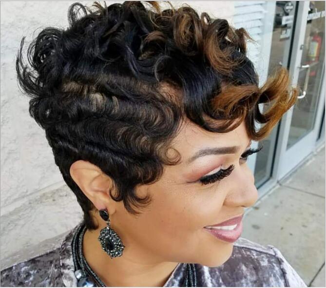 Short layered curly hair wig with high temperature resistance, showcasing stylish curls and an average cap size for comfortable wear.