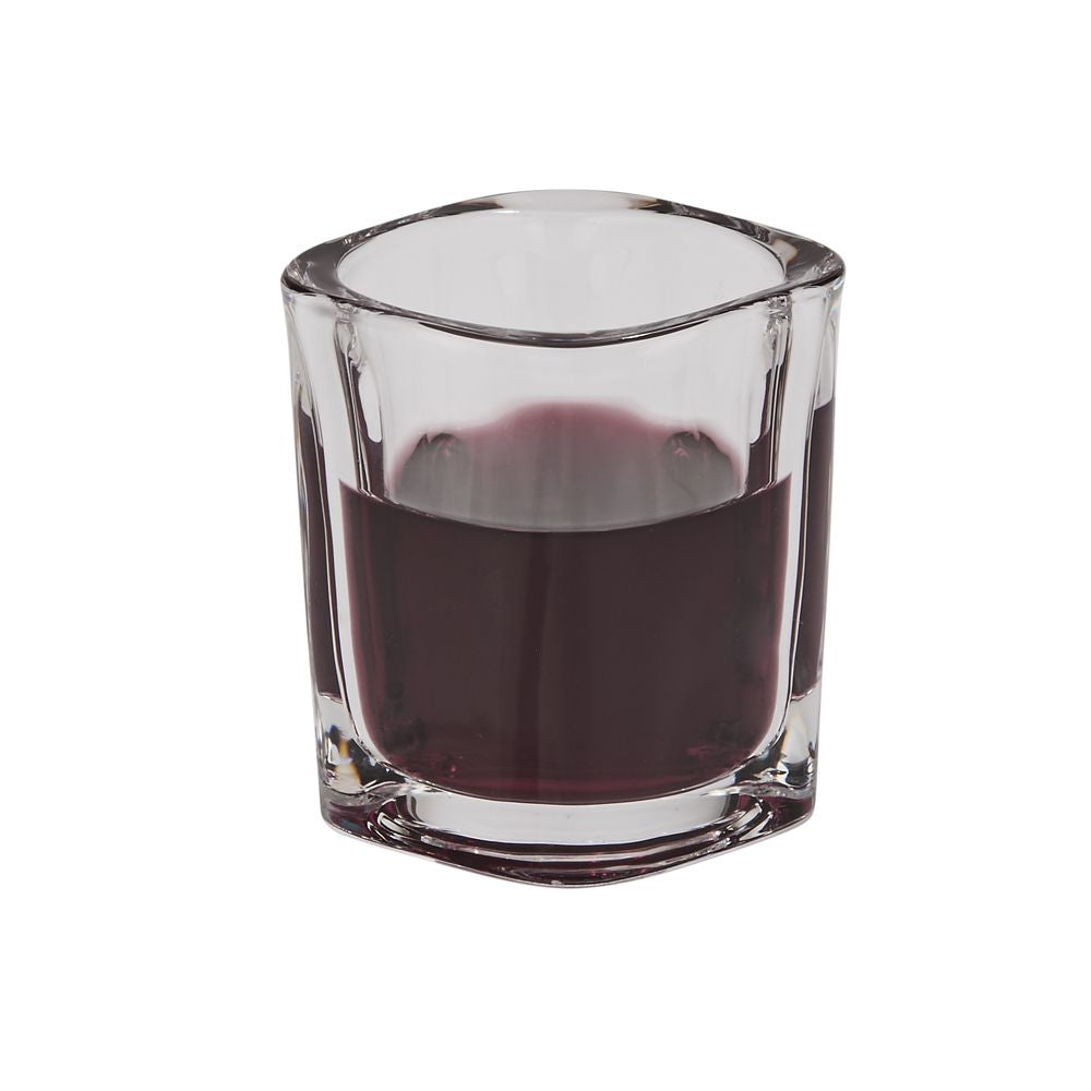 Elegant 1.5-ounce shot glass standing 2.5 inches tall, perfect for toasting.