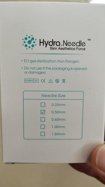 20 Pin Hydra Needles Microneedles Applicator with titanium and 24K gold plated needles for skincare.