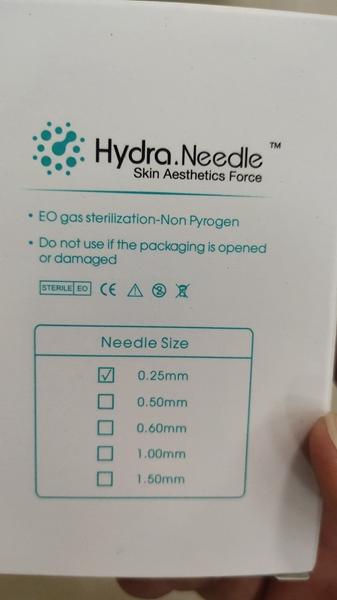 20 Pin Hydra Needles Microneedles Applicator with titanium and 24K gold plated needles for skincare.