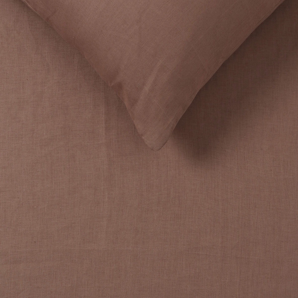 Hazelnut 100% Hemp Sheet Set King size featuring soft, breathable fabric with eco-friendly properties.