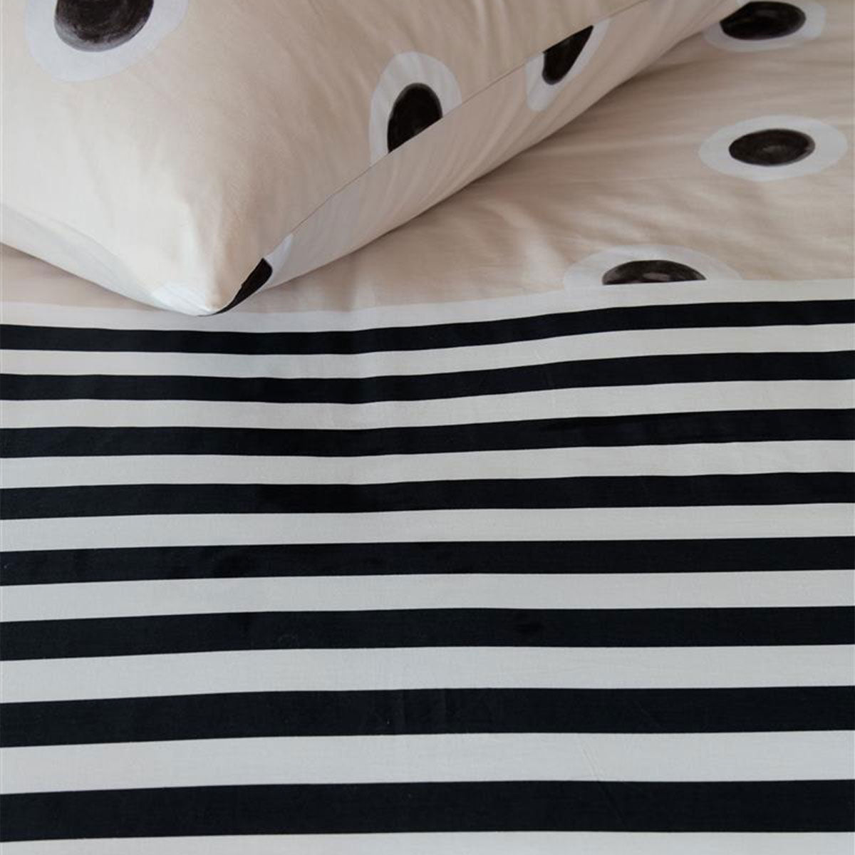 VTWonen Stripe and Eye Natural Cotton Quilt Cover Set King featuring dots and stripes design on a cream background.