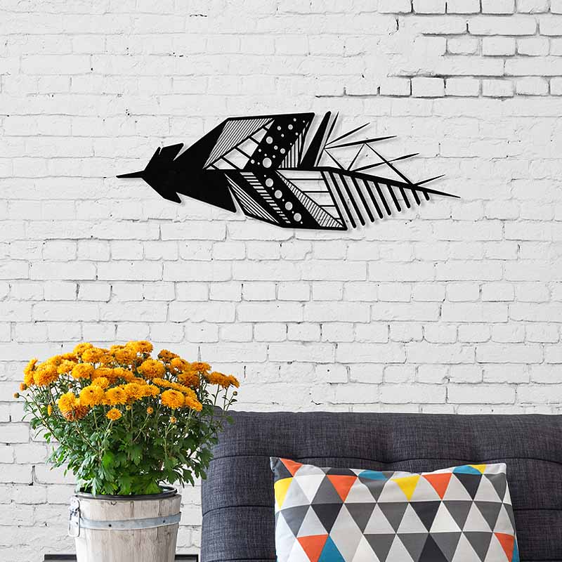 Black metallic wall art in the shape of a feather, measuring 15x2x49cm, showcasing elegant design and durable construction.