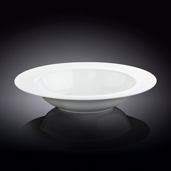 Elegant white deep plate from WILMAX, perfect for soups and stews, showcasing its fine porcelain design.