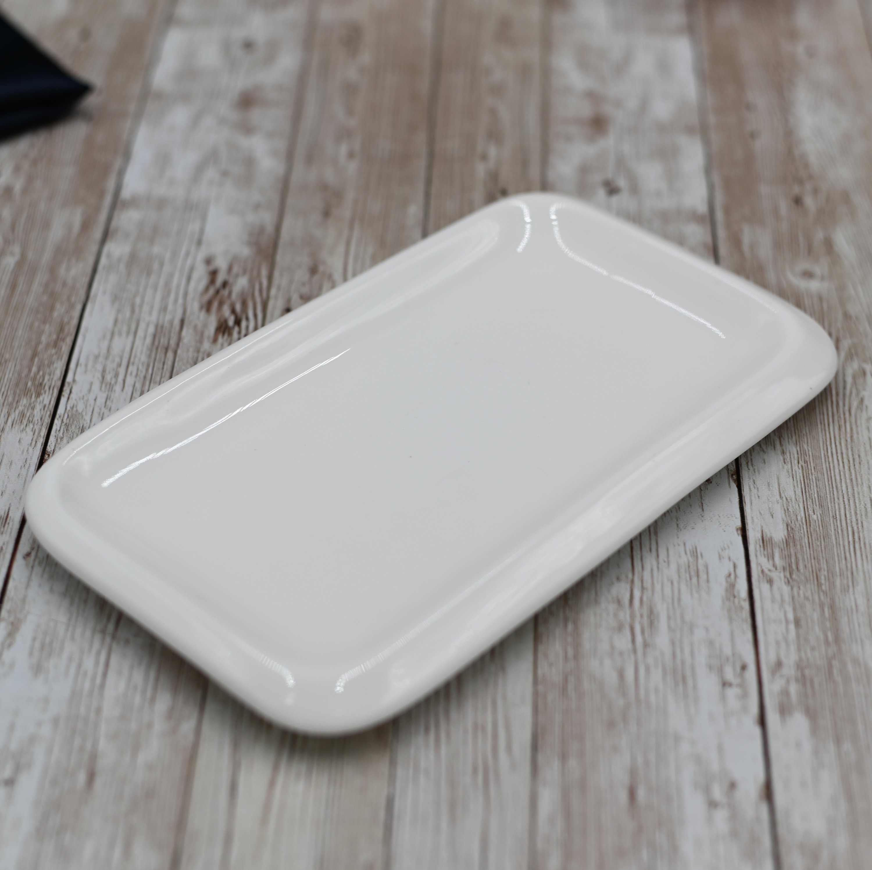 WILMAX White Rectangle Dish, 8 inches by 4.5 inches, fine porcelain serving dish with a rolled rim.