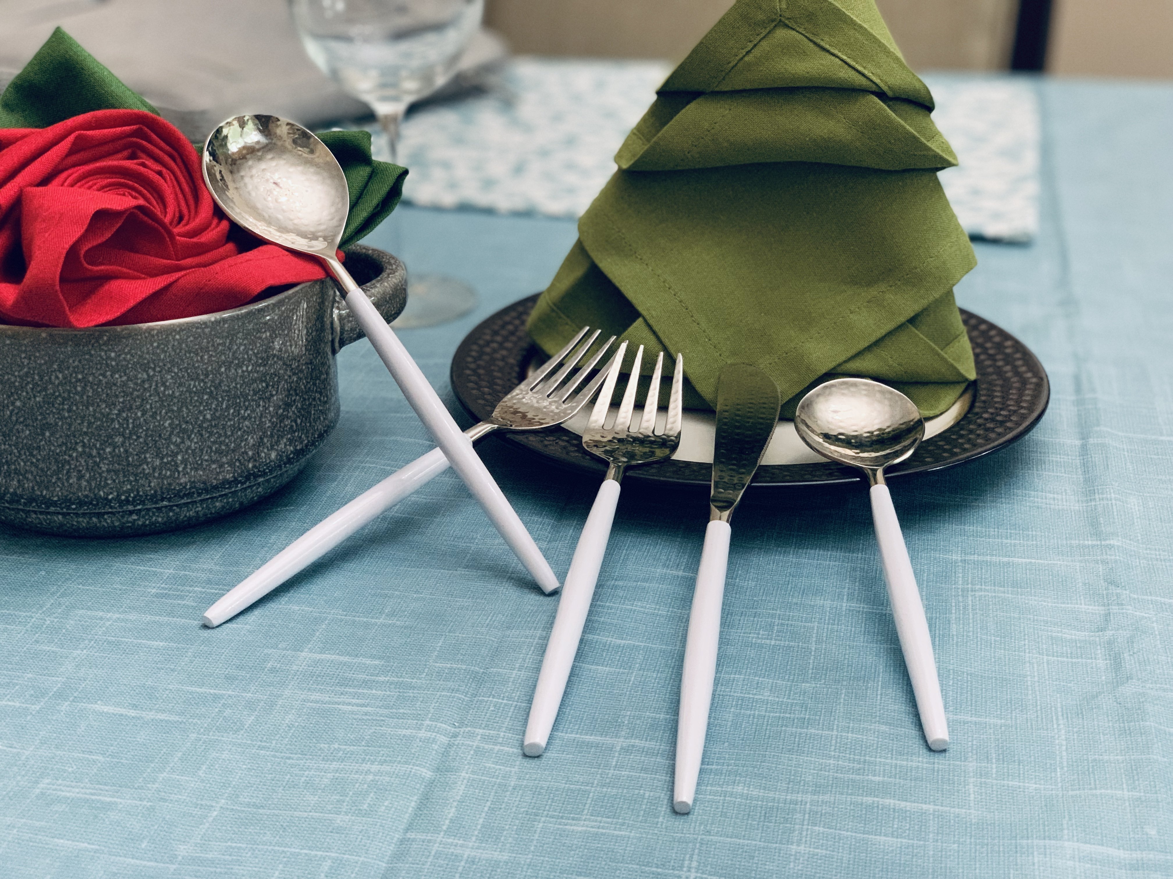 Elegant White & Silver Flatware Stainless Steel Set of 20 with handcrafted design and hammered finish.