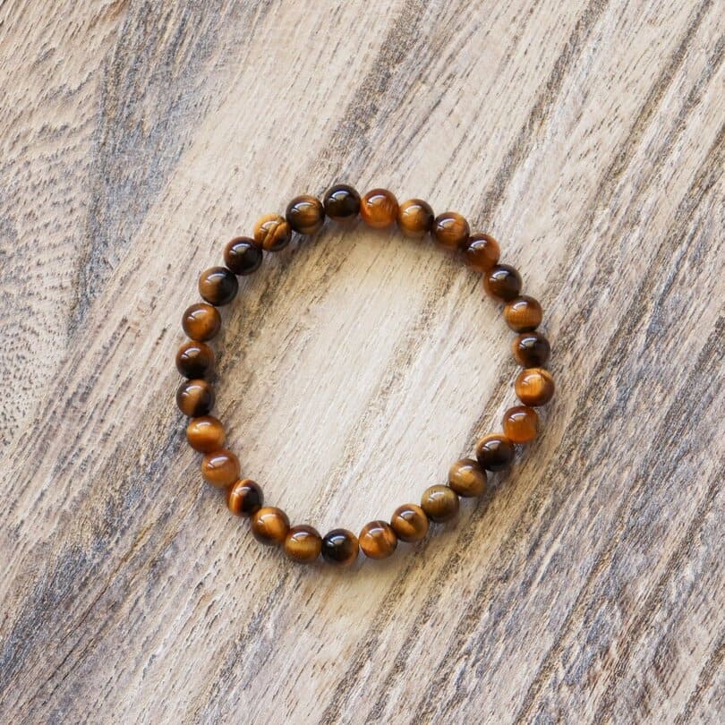 Bracelet en Œil de tigre avec perles de 8mm, symbole de protection et de confiance en soi, fait main avec fermoir plaqué Or.