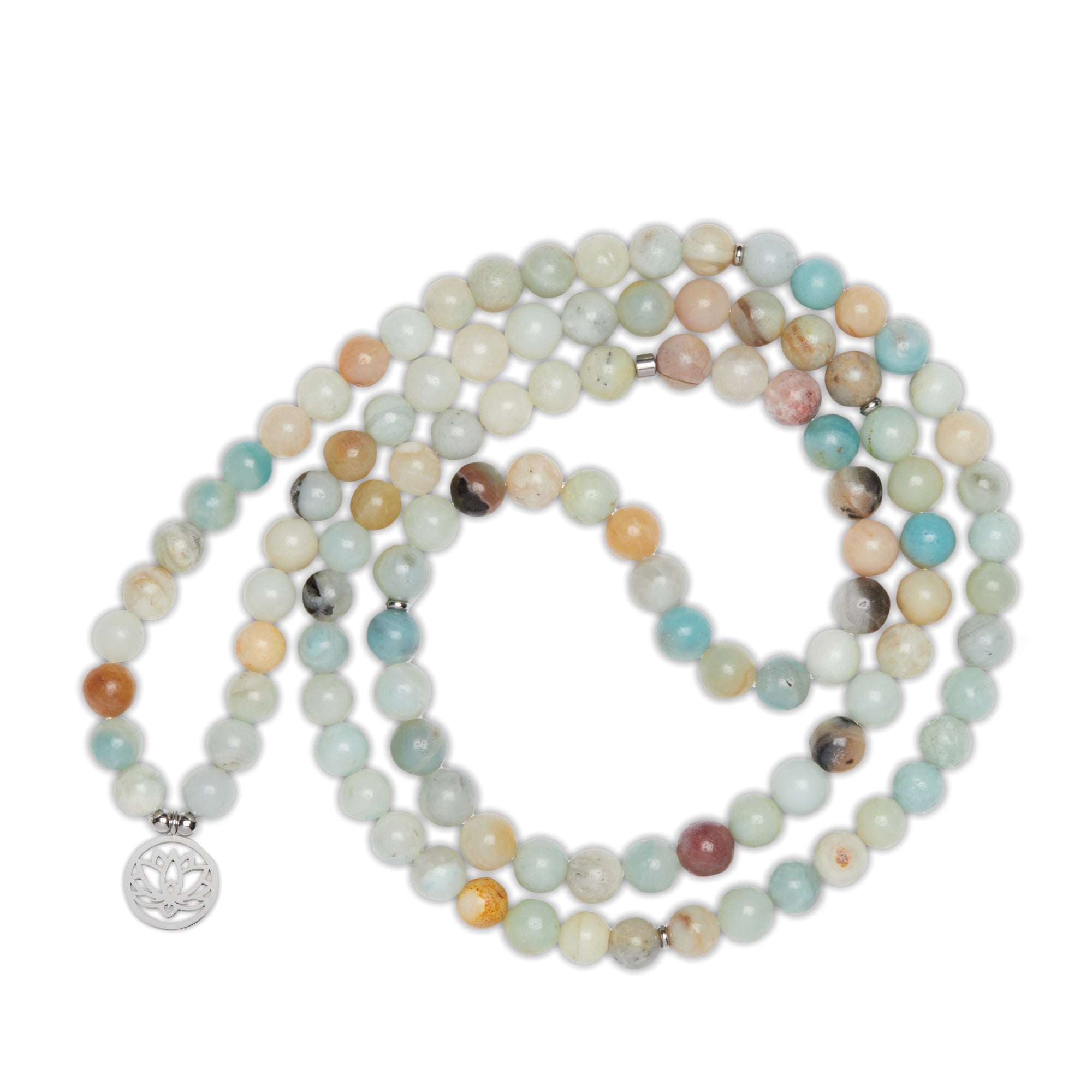 Bracelet Mala 'Lotus' de 108 perles en Amazonite avec pendentif en acier inoxydable, symbolisant la paix intérieure et l'épanouissement spirituel.