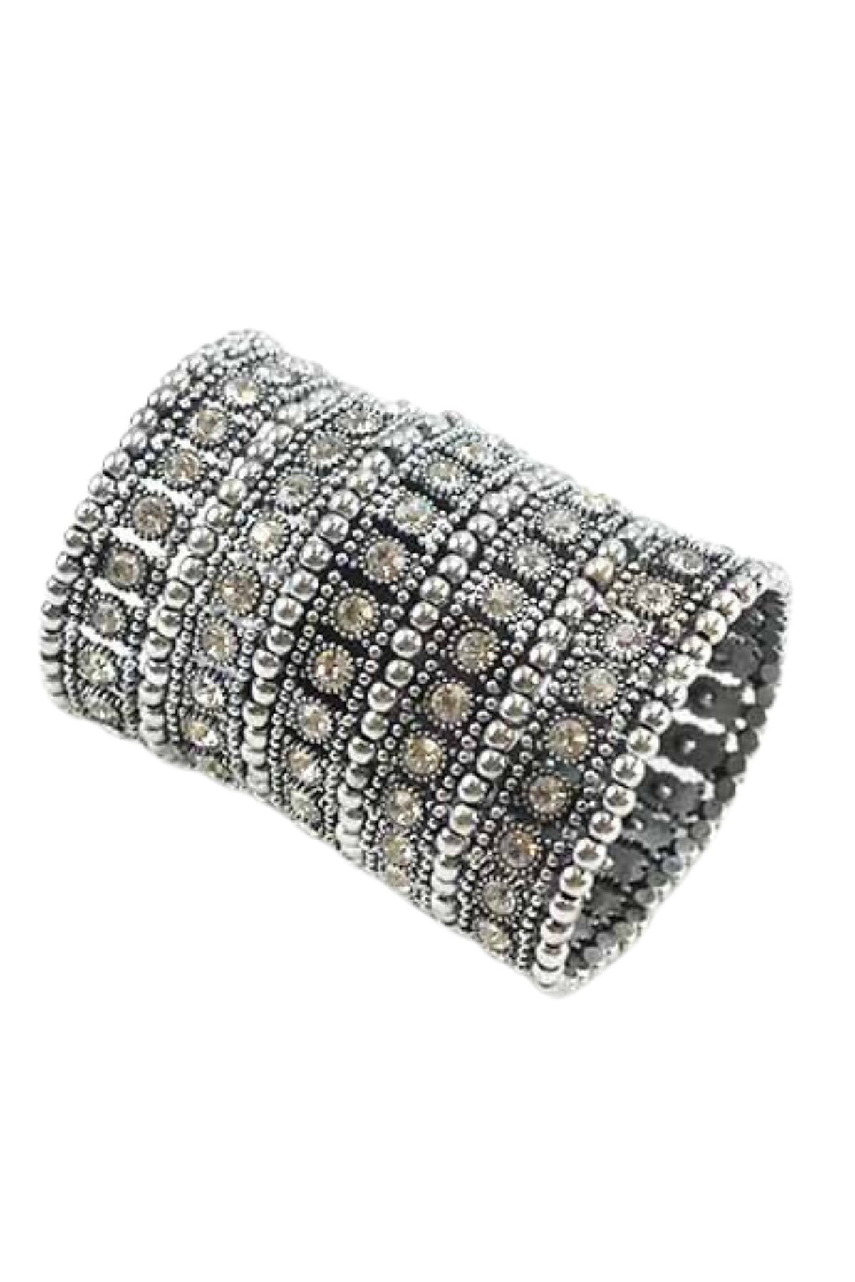 A beautiful stretchable studded crystal bracelet with sparkling crystals, perfect for any occasion.