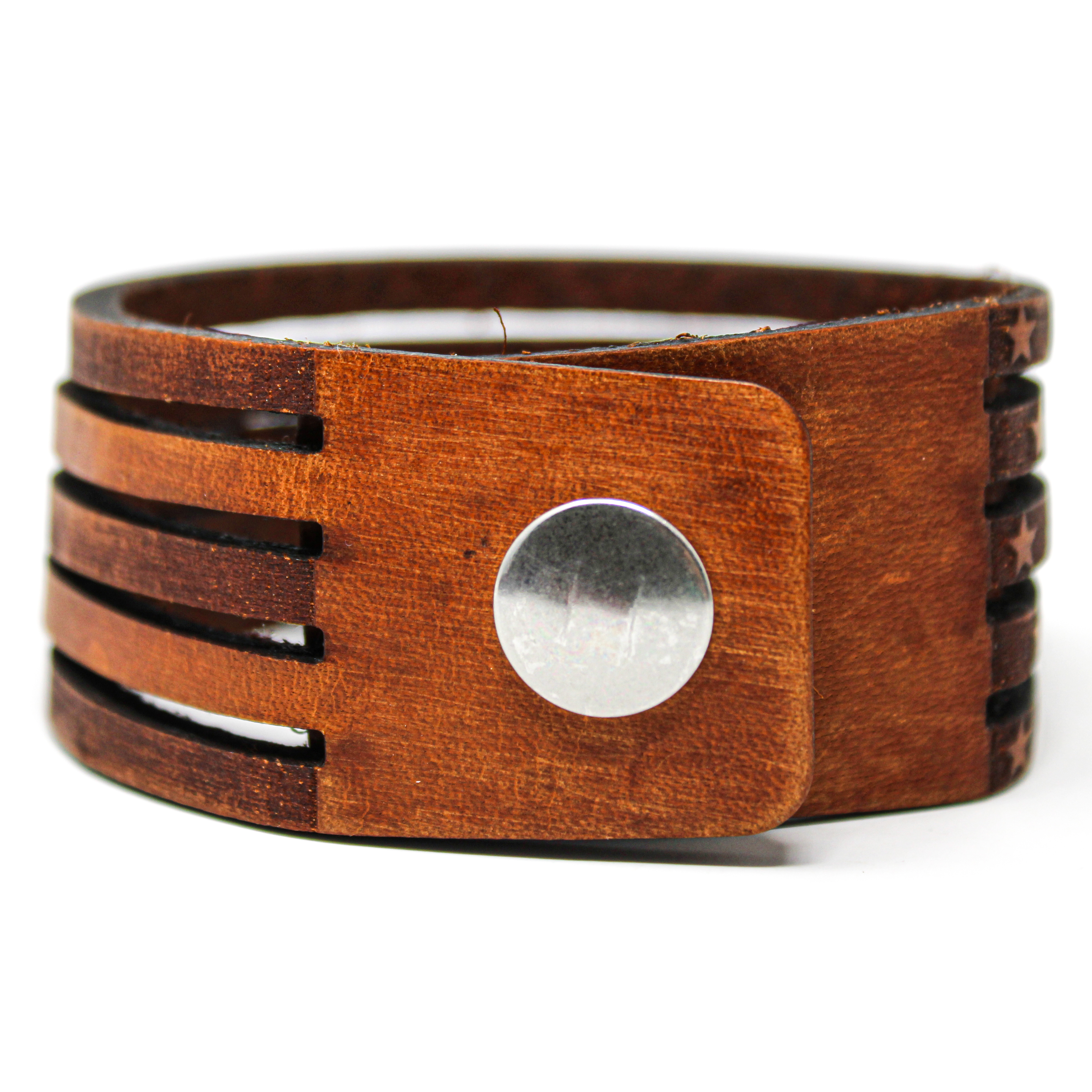 Unisex Leather Cuff featuring an American Flag design, made from 100% cowhide leather with stainless steel snaps.