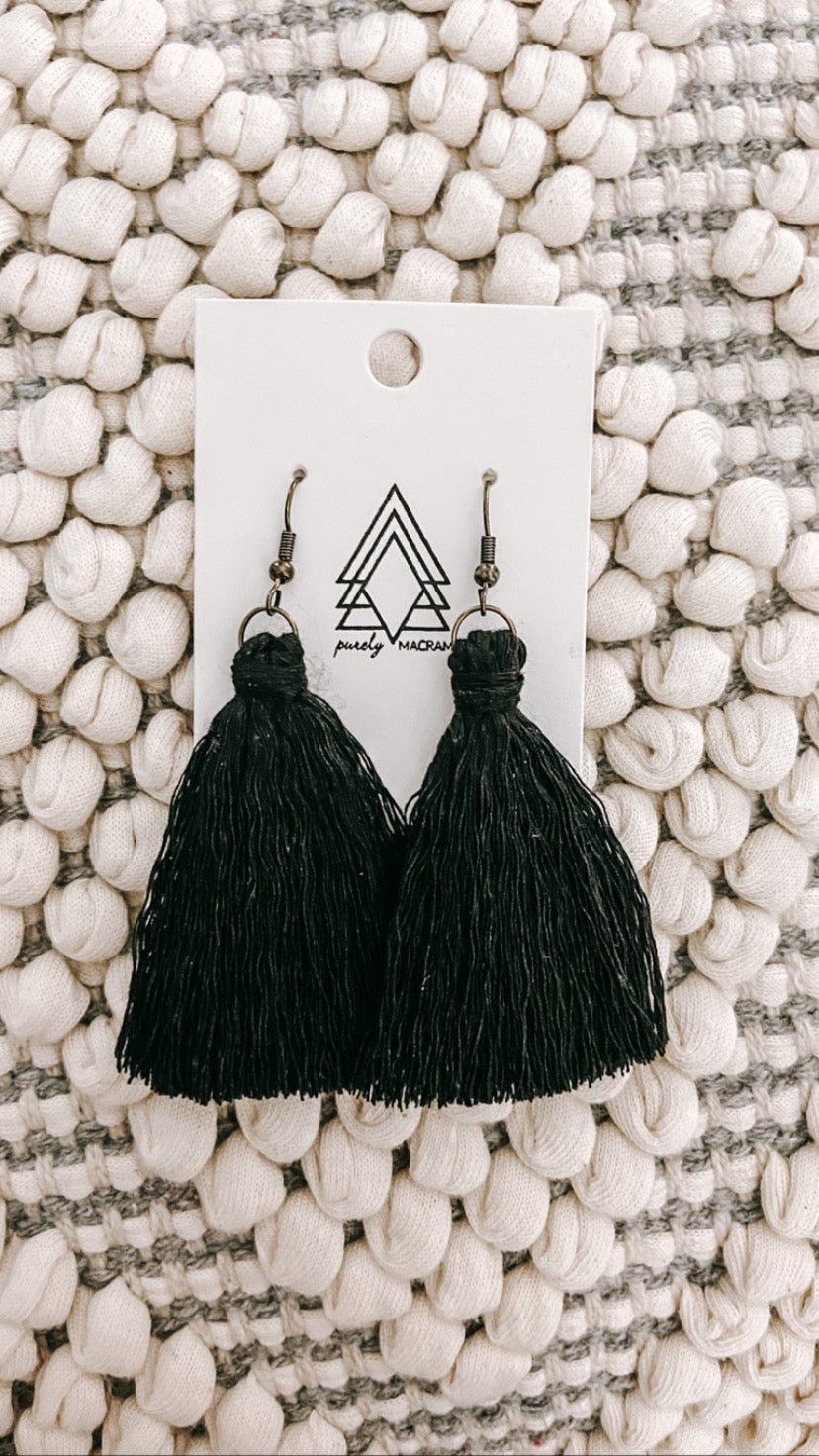 Elegant black tassel earrings made from 100% macrame cotton, lightweight and hypoallergenic, perfect for any occasion.