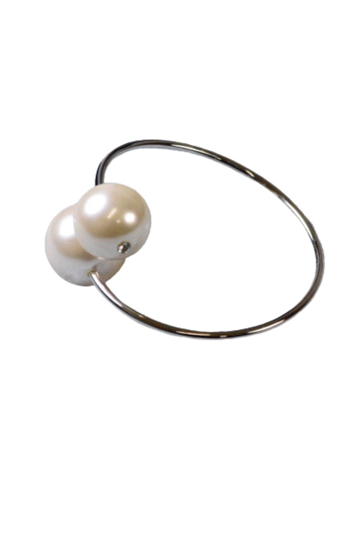 Fashion jewelry bracelet featuring a two pearl design in two colors, elegantly crafted in Korea.