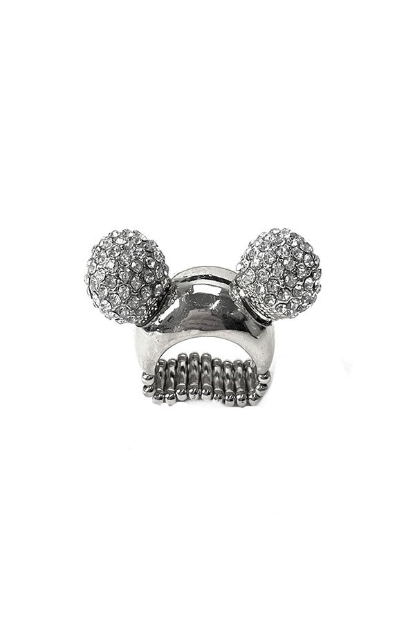 A stylish stretchable ring featuring a sparkling crystal ball, designed for comfort and elegance.