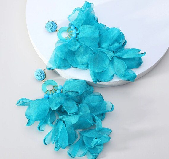 A pair of stylish Flower Glam Earrings featuring vibrant beaded lace flowers, perfect for accessorizing any outfit.