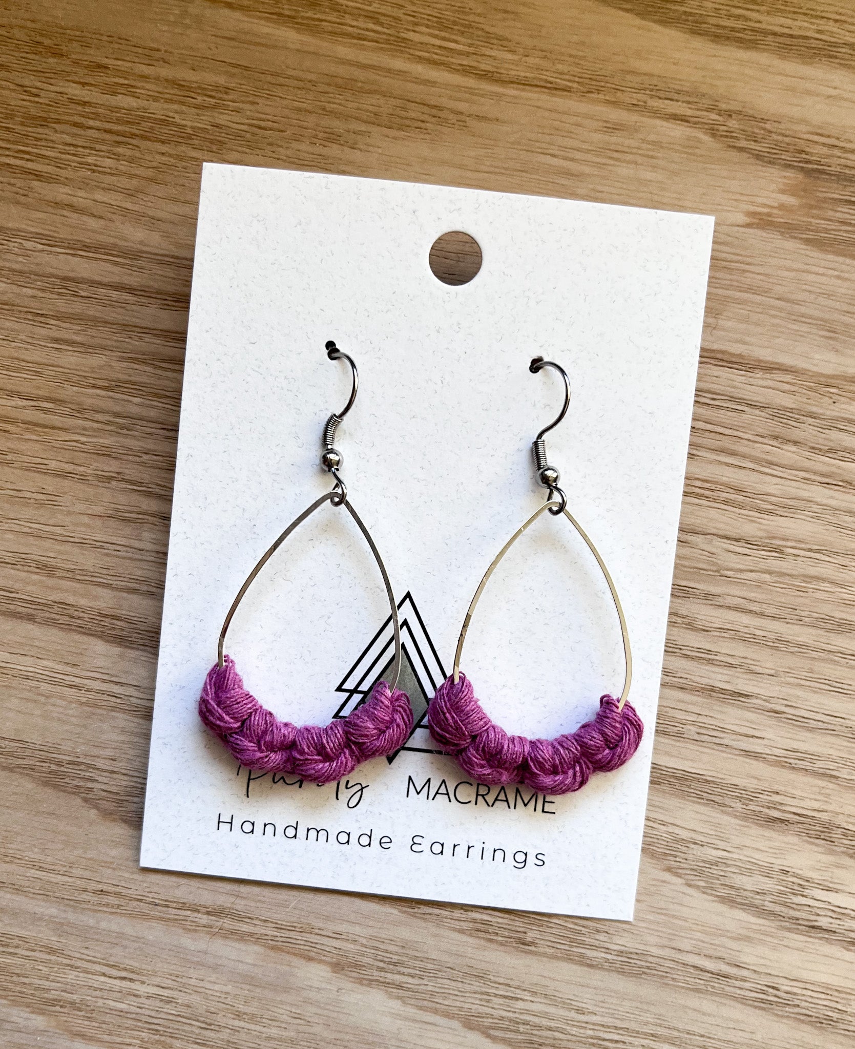 Fuchsia Gold Teardrop earrings made from macrame cotton, showcasing vibrant colors and lightweight design.