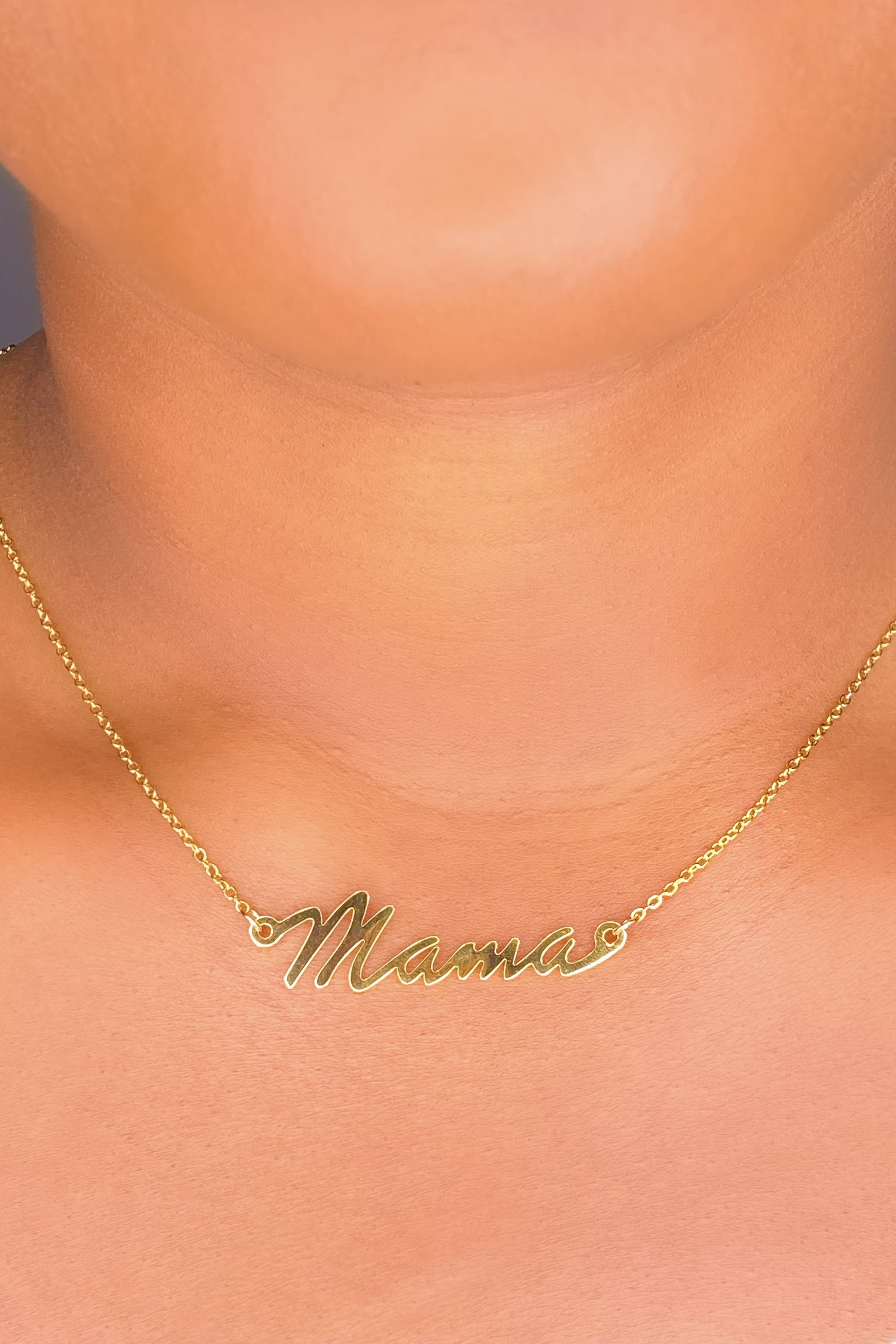 Elegant gold Mama Keepsake Necklace designed for Mother's Day, featuring heartfelt messages of love and crafted from high-quality zinc alloy.