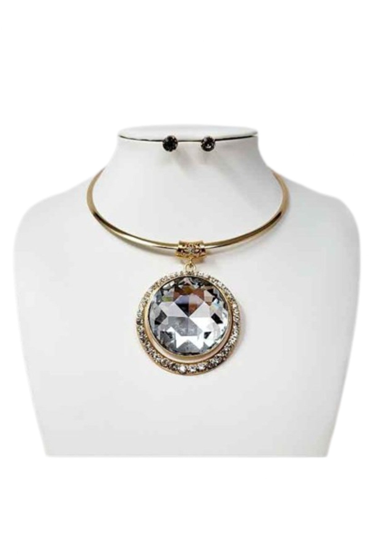 Oversized round crystal stone pendant choker necklace with lobster claw clasp and extender.